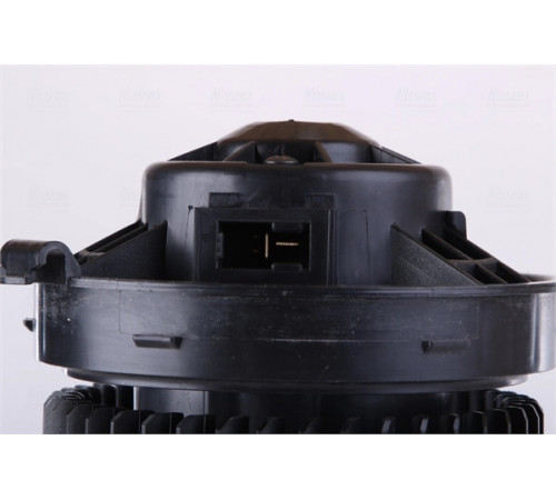 Компресор салону 87530 NISSENS